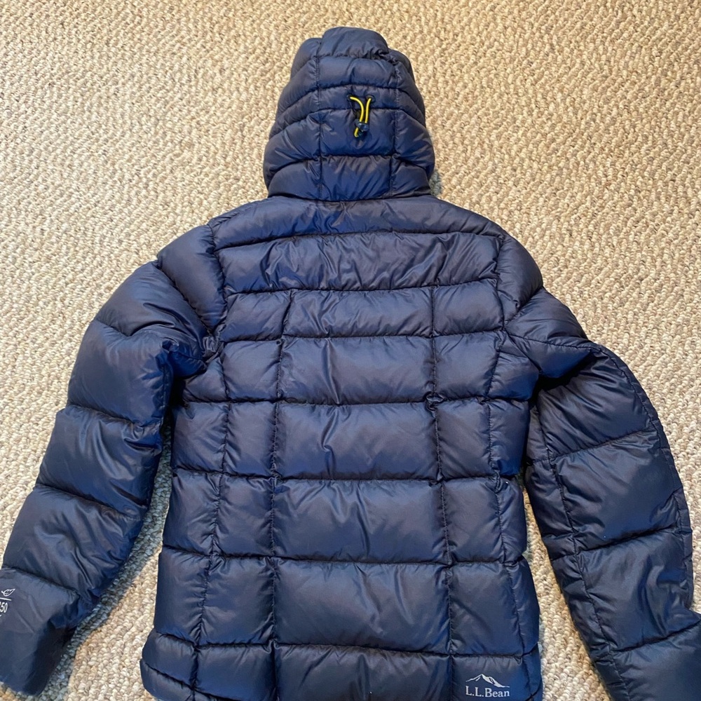 L.L. Bean Blue and Yellow Puffer Jacket - Picture 4 of 4